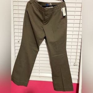 🚨‼️BRAND NEW PLUS SIZE DARK KHAKI DOCKERS JILLIAN BOOTCUT PANTS‼️🚨
